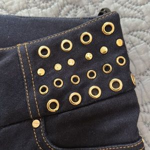 Studio F, Colombian jeans.